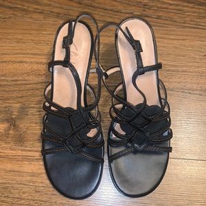 Clarks Seaport Heels Size 9.5